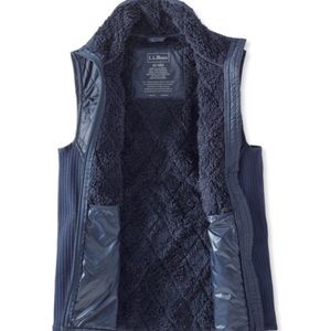 LL BEAN fleece lined vest in black. Size medium.